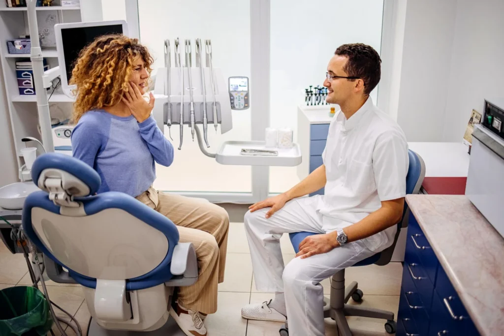 Emergency dentist in Huddersfield for urgent toothache, swelling and damaged teeth